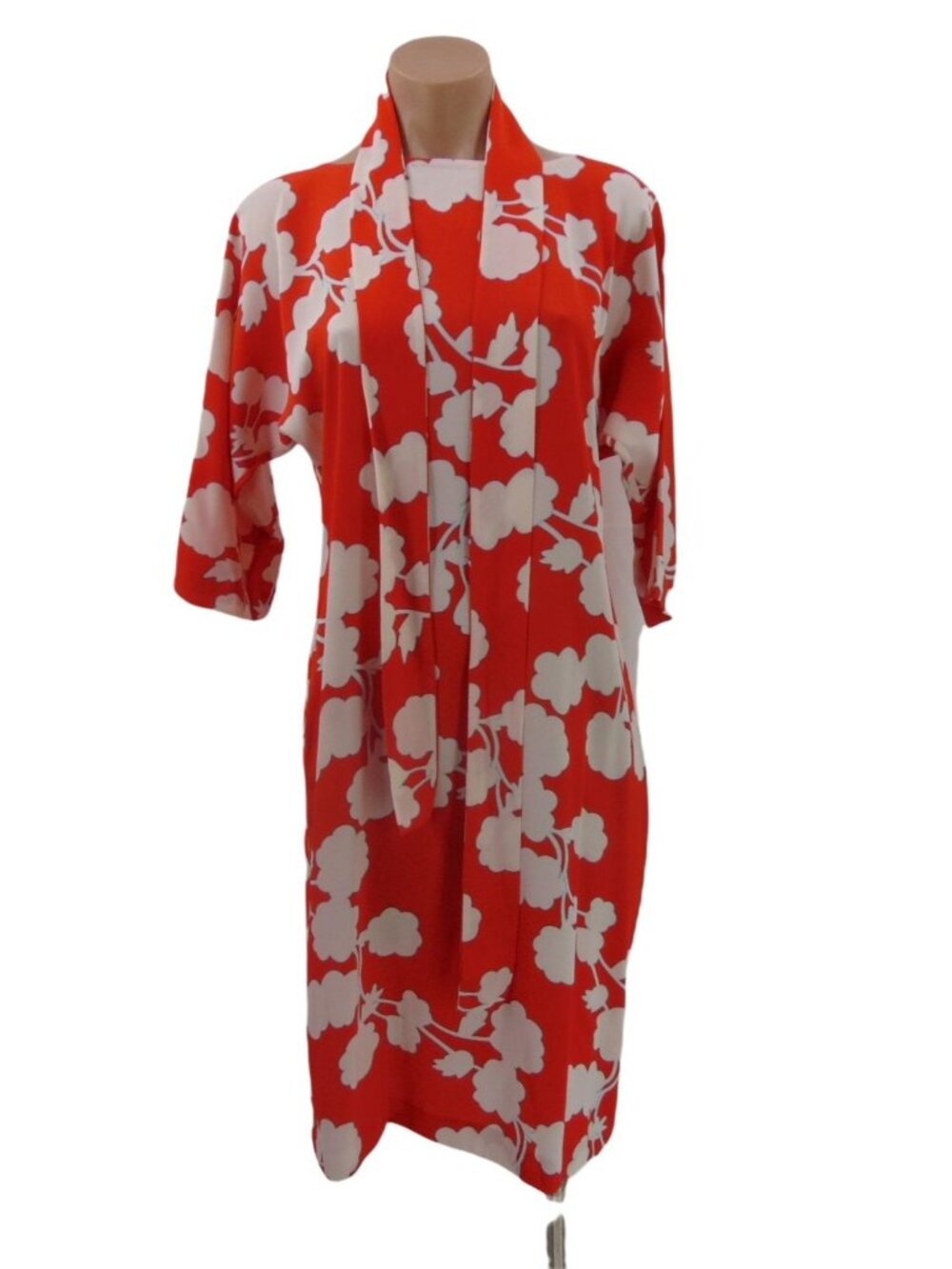 Diane Von Furstenberg DVF Maja Two Dress 8 Coral Red Halo Buds Silk Snap V Back - Picture 3 of 15